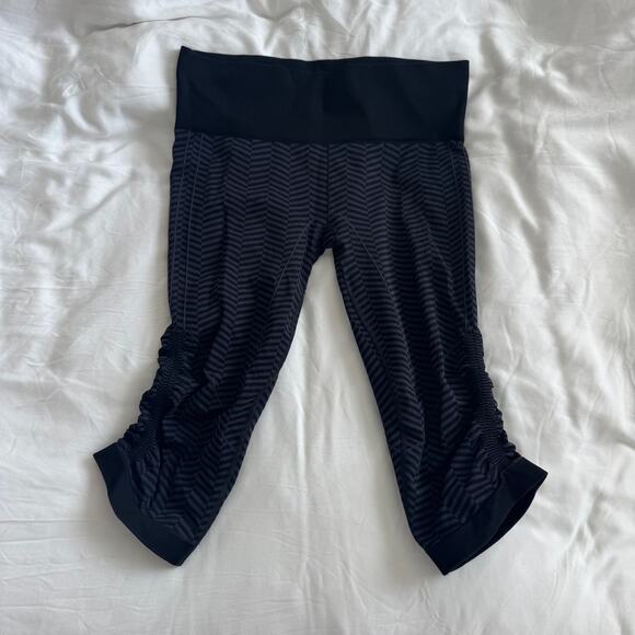 Lululemon In The Flow II Cropped Leggings Purple Women’s Size 8 - Picture 4 of 5